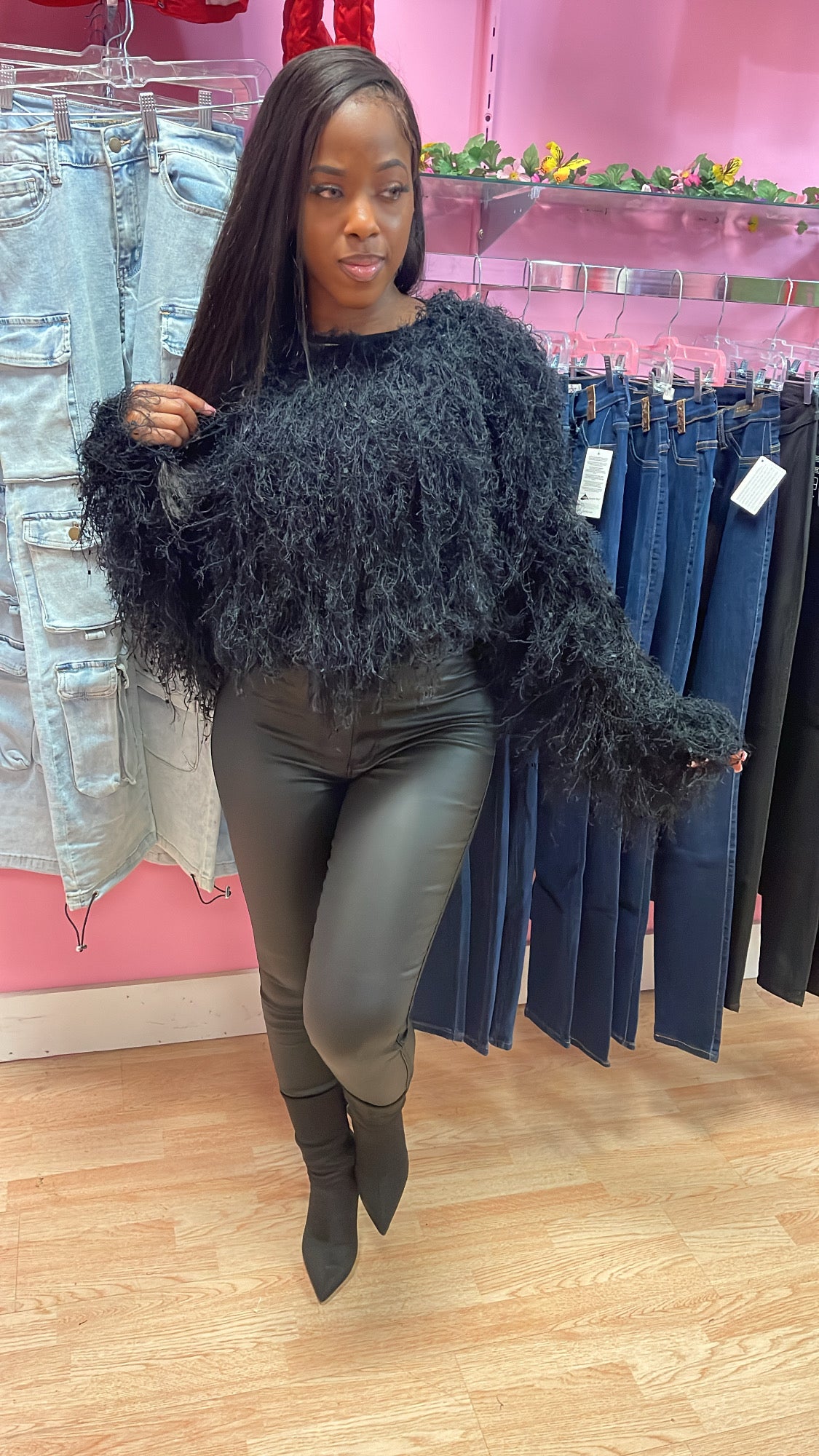 Shaggy Sweater - Black