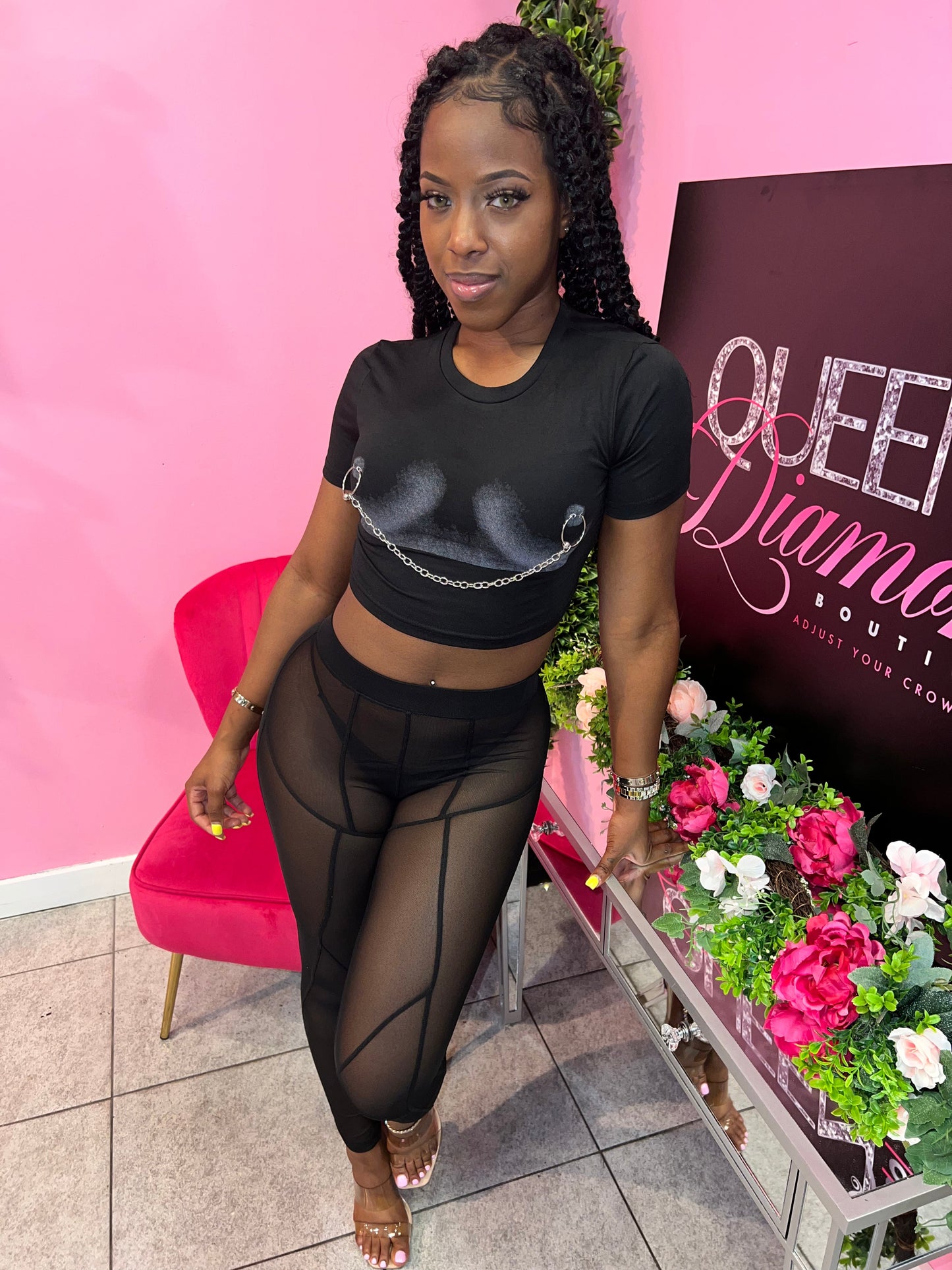 Booby Chain Tee - Black