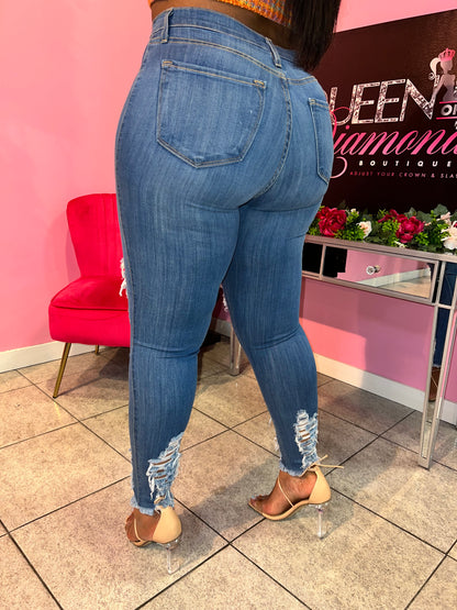 Classic Babe Distress Jeans